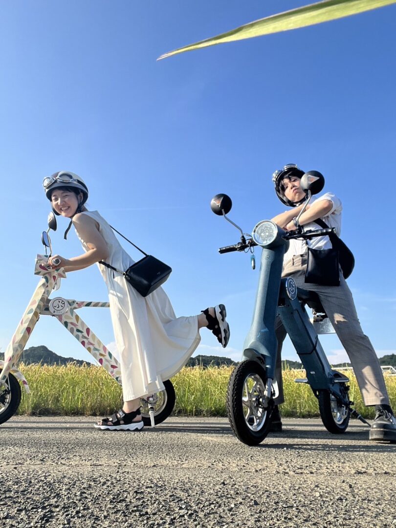 ちっちゃいEVバイクに乗って伊勢を巡る様子